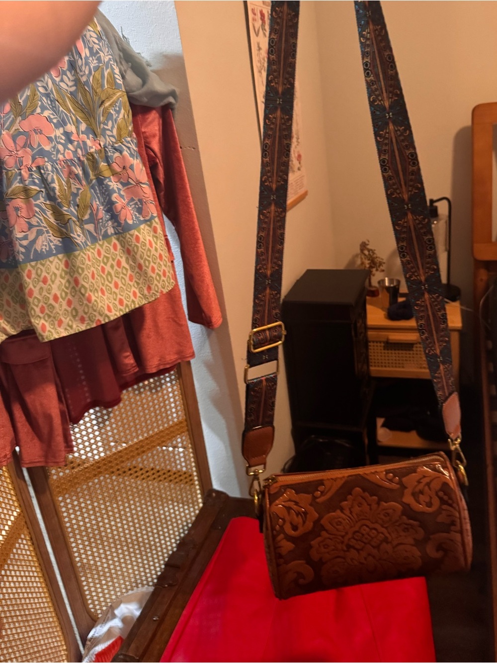 Vintage Style Crossbody Bag